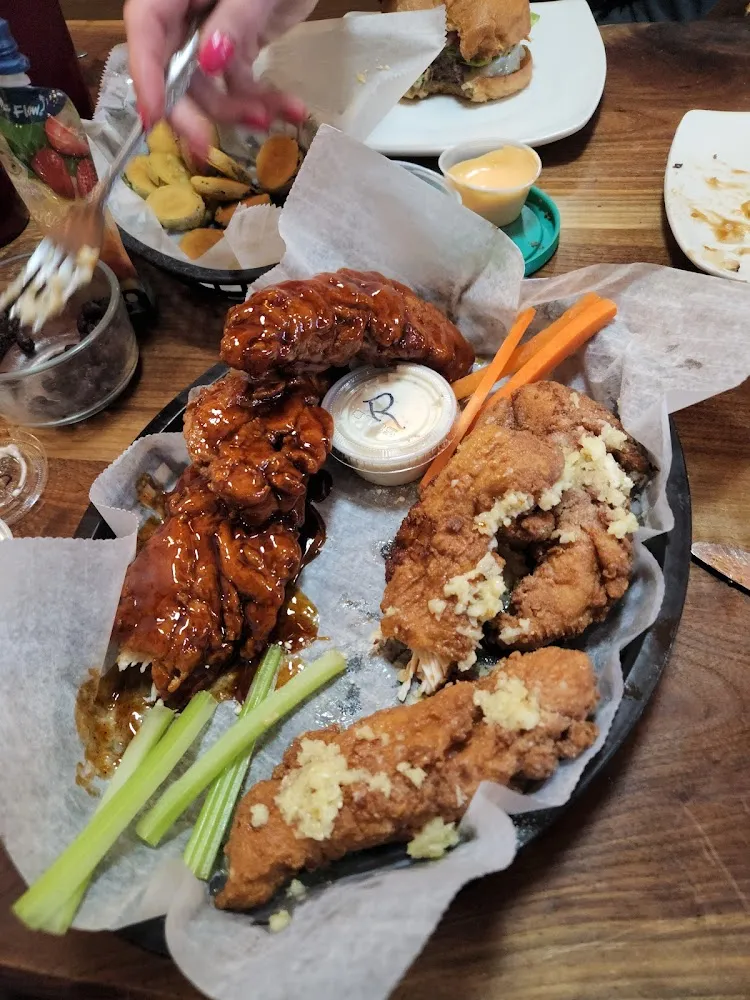 1lb of Boneless Wings
